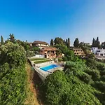 Villa Kira